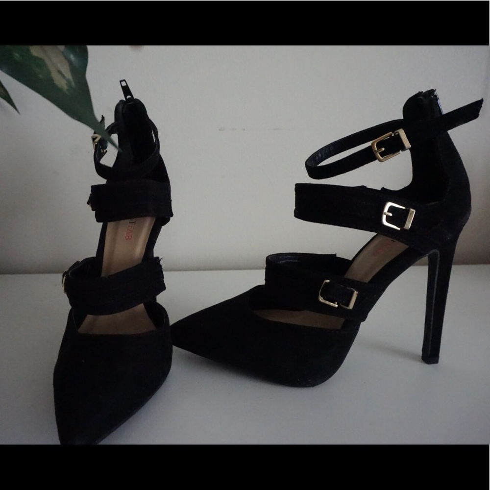 Black Closed Toed Stiletto